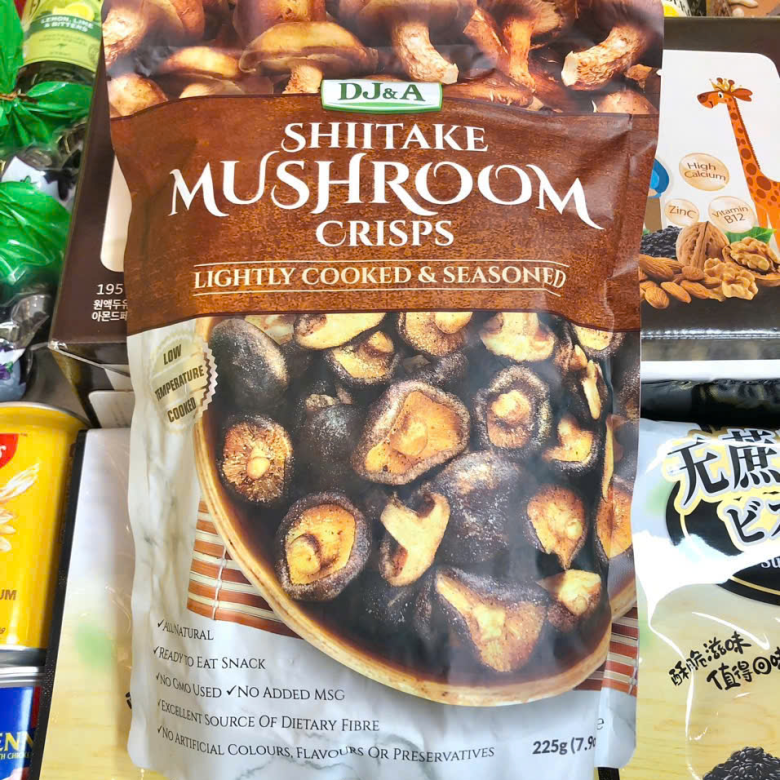 Nấm hương sấy giòn DJ&A Shiitake Mushroom Crisps Úc 65g